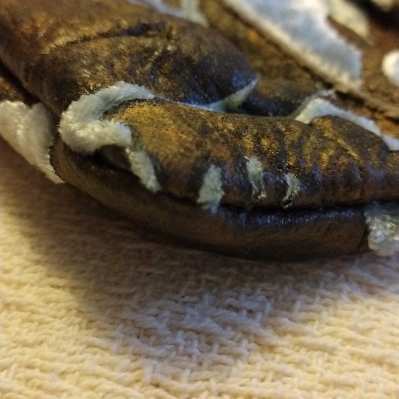 Mere handcrafted leather and velvet inlay clutch. Rare - Picture 10 of 11